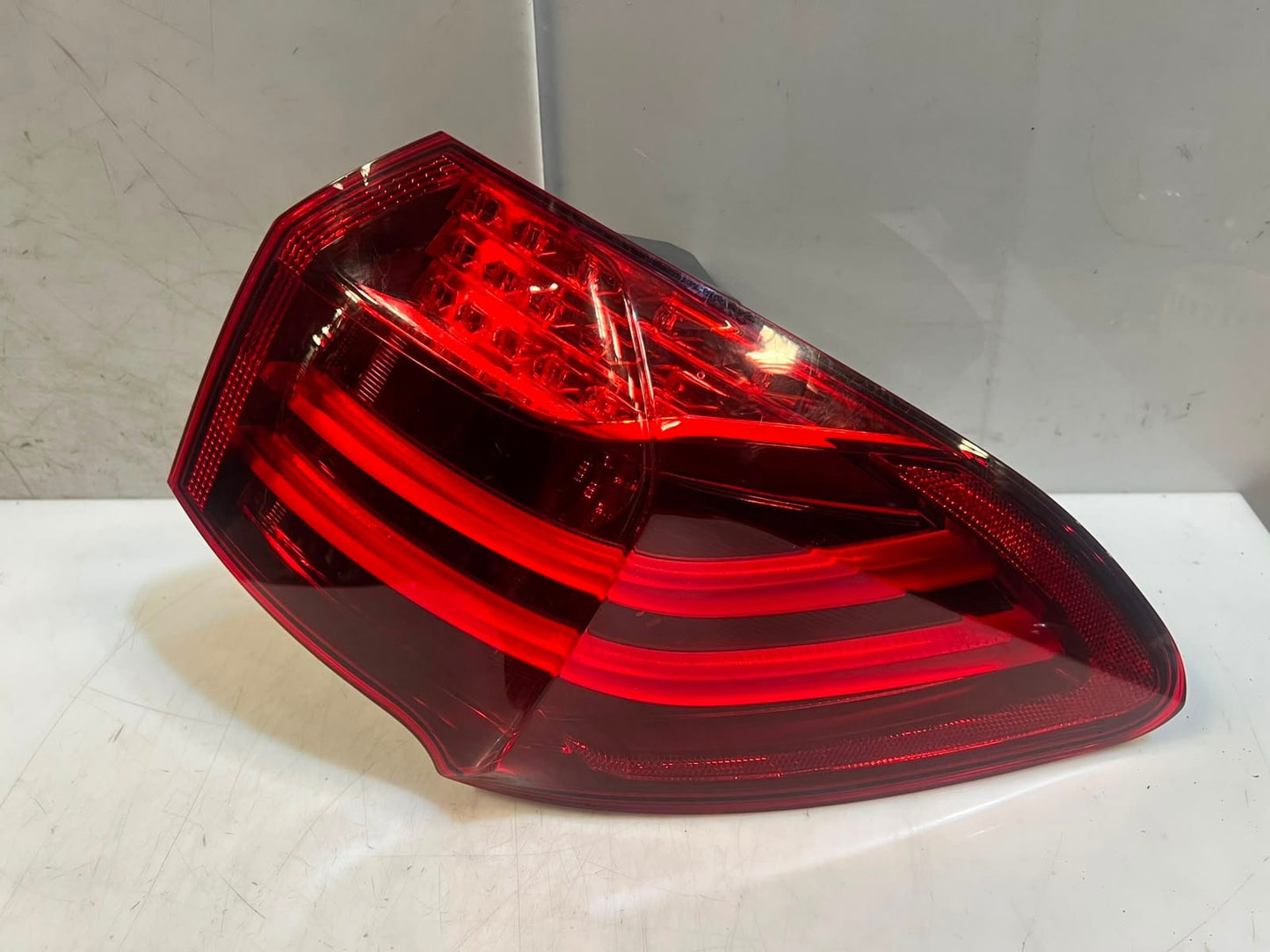 2014 BMW 5 Gran Turismo 507 LCI Rear Right Tail Light BACK LIGHT 7306166 OEM