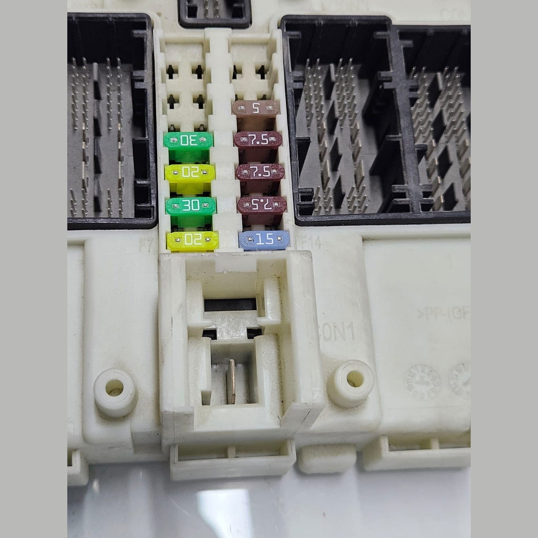 2012-2016 BMW 328i Front Electronic Module BCM 9315683 OEM