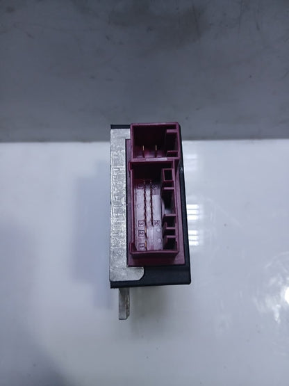 2011 BMW X5 E70 X6 E71 E90 E92 E60 Fuel Pump Control Module 7276046 OEM