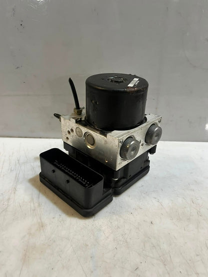 2009-2013 BMW E90 E92 E93 E91 128i ABS Pump and Control Unit 6790146 OEM