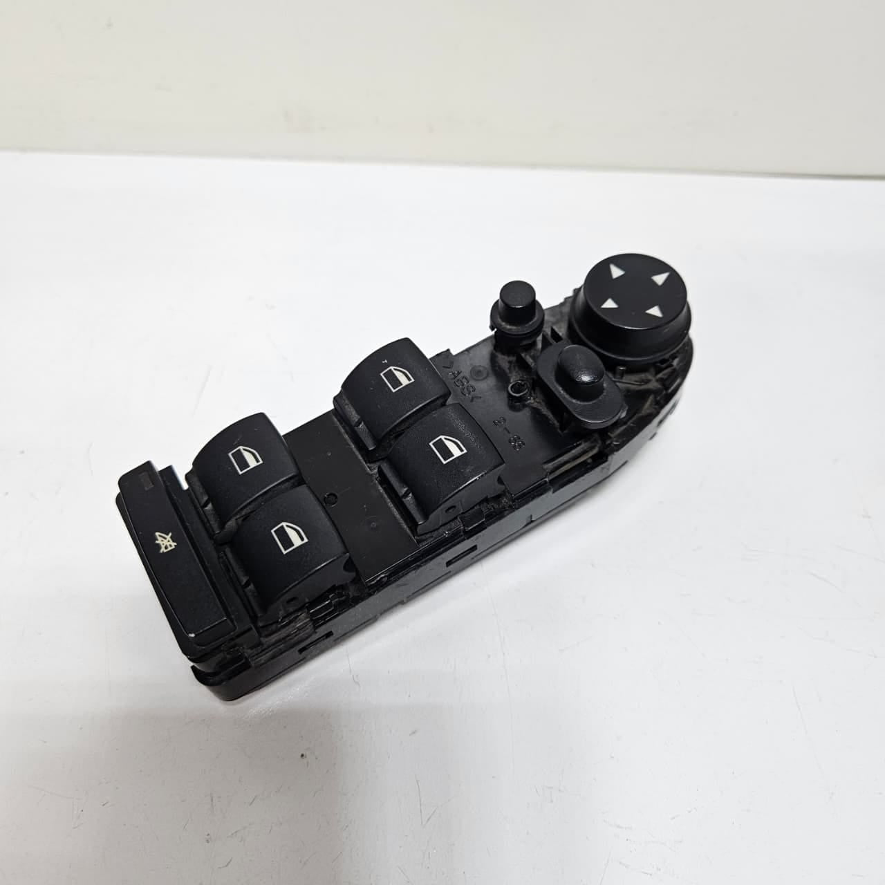 OEM BMW 3 Series E90 E91 Window Lifter Switch 9217341