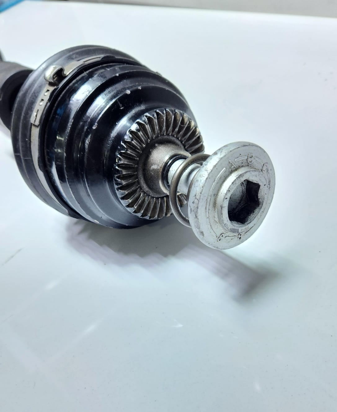 2019-2024 BMW 118i Front Drive Shaft 8681523 1 Series F40 and BMW 2 Series F44 