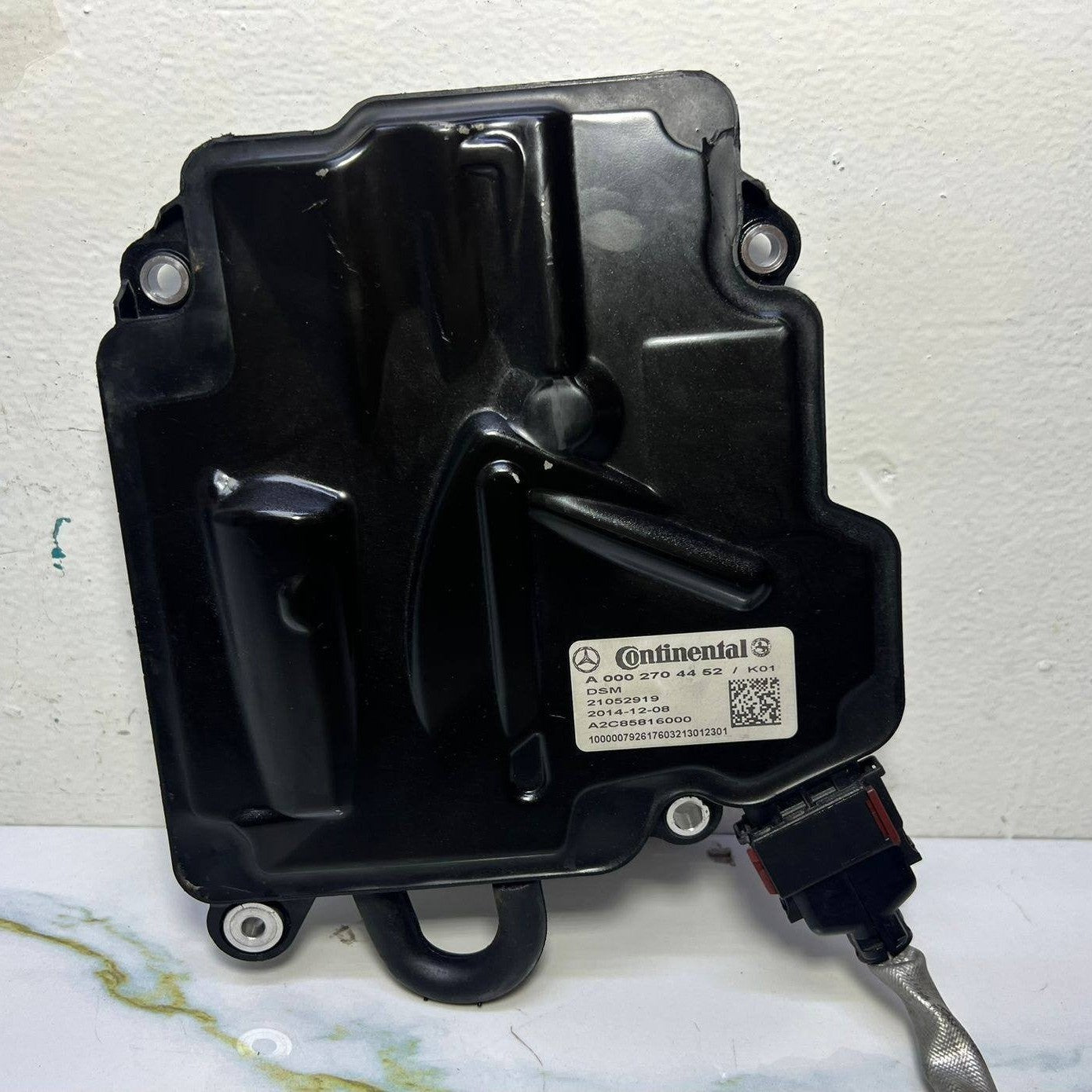 2015-2018 Mercedes-Benz C300 Transmission Gearbox Control Unit A 0002704452 W205