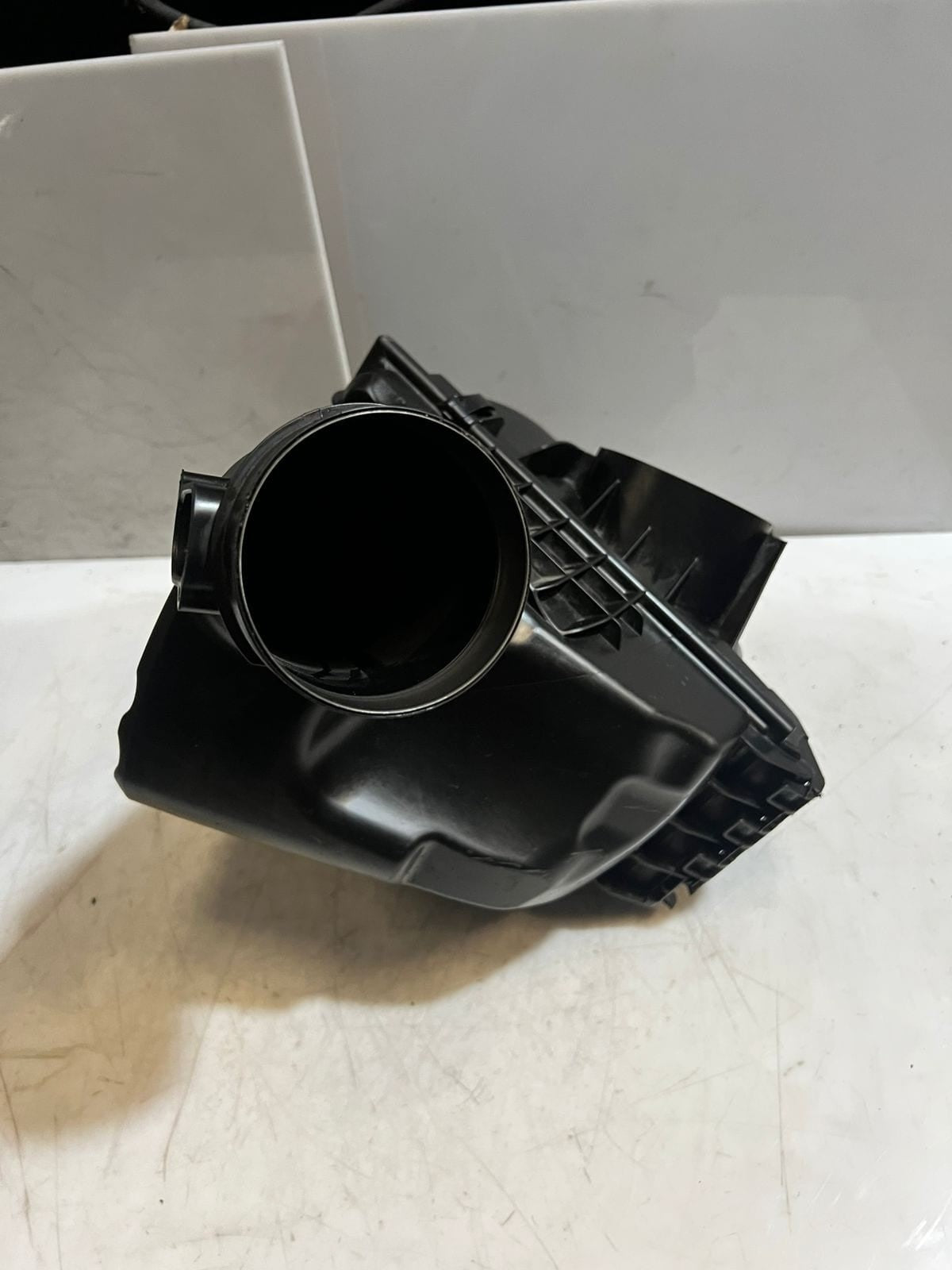 2010-2016 BMW 528i F10 N20 520I F11 F07 Air Intake Filter Box 7612014 OEM