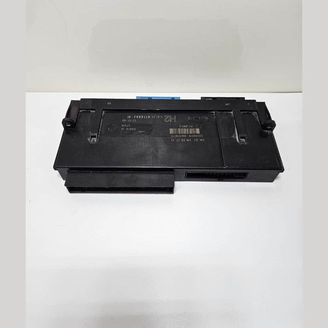 BMW E87 LCI Body Control Module Junction Box Electronics H2 9176882 OEM