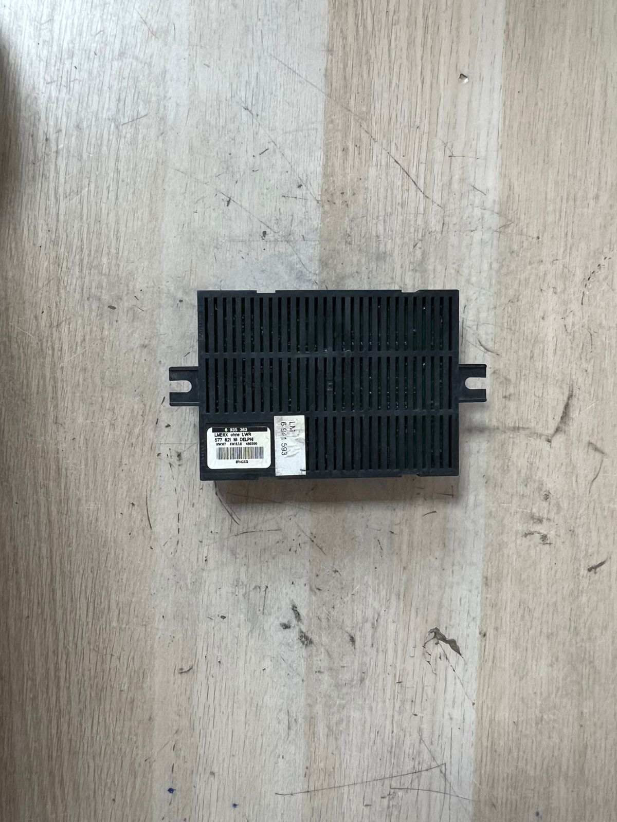 BMW E60 E63 E65 E66 745i 750i 550i Footwell Light Module 6935363