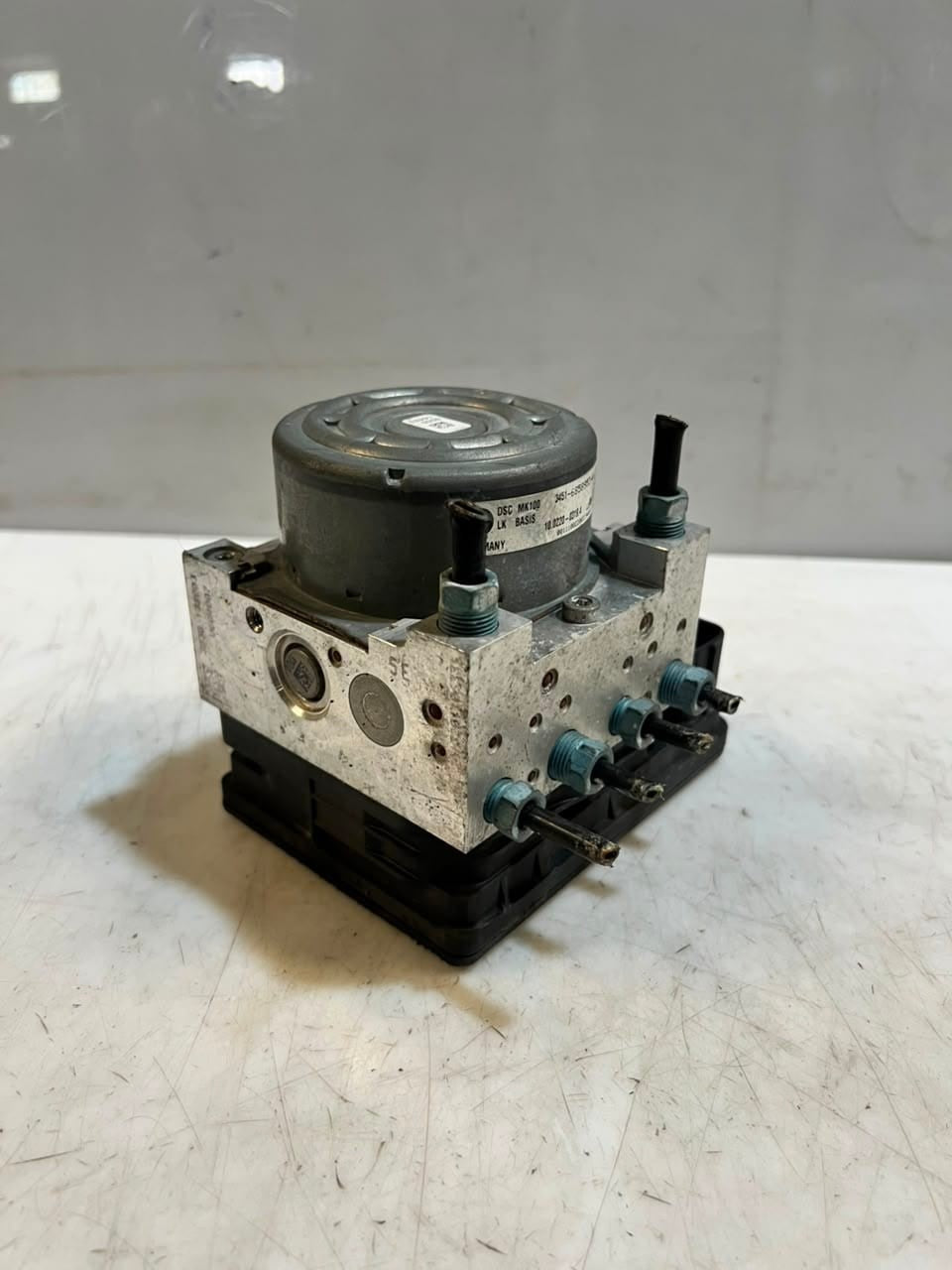 2014 BMW 3 Series F20 F30 F31 328i ABS Pump Module 6858953 OEM