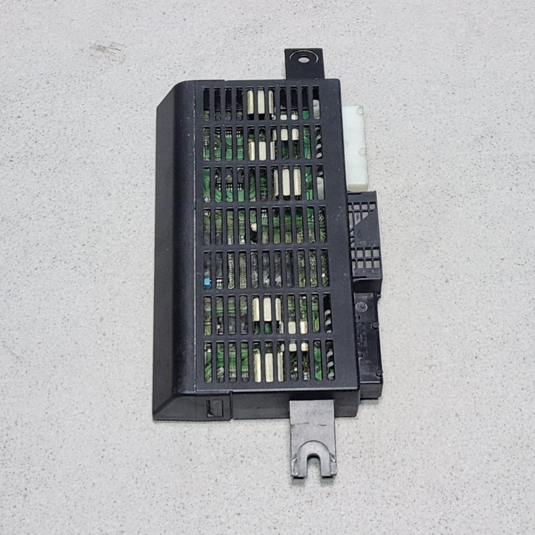2000-2003 BMW X5 Lighting Control Module 8386208 E38 E39 528 530 540 and E53 X5