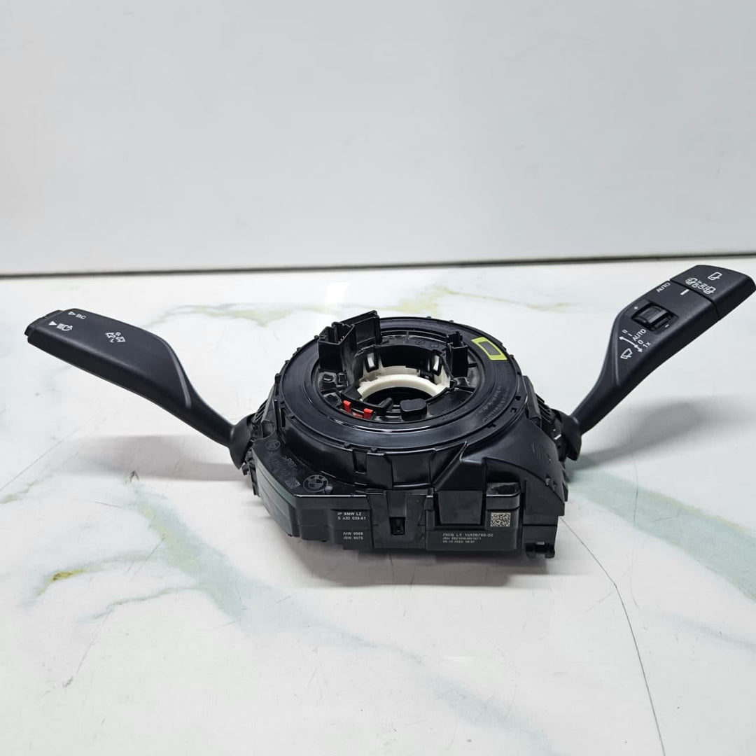 2017 BMW X3 G30 G31 G01 G05 G06 G07 G08 Steering Column Switch 5A32039