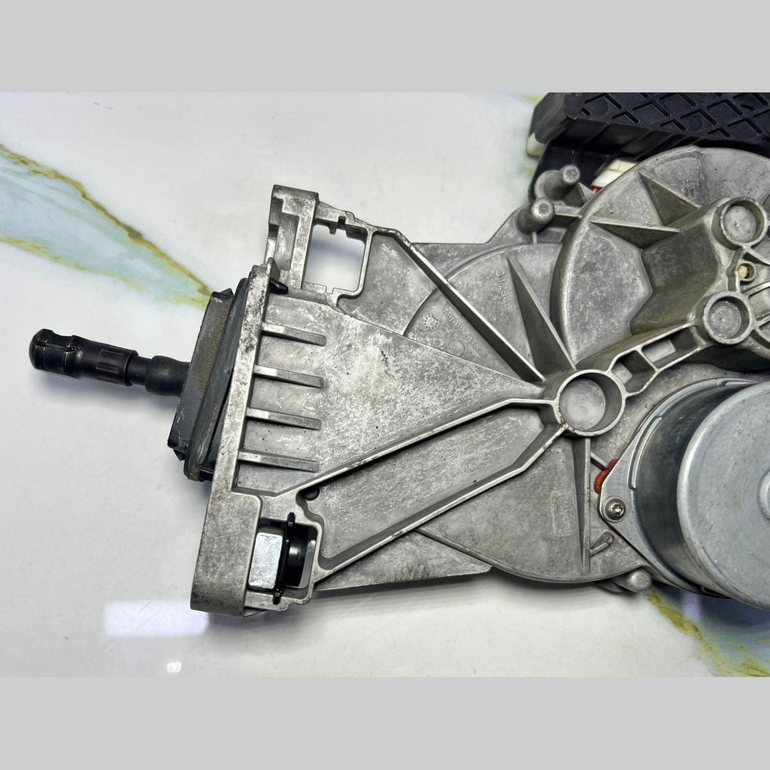 Mercedes W205 C-Class Power Tailgate Liftgate Motor Actuator A205 7604100 OEM