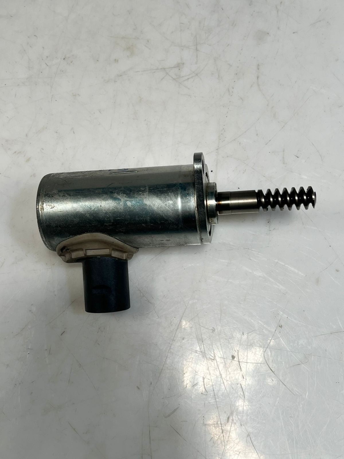 BMW F20 F21 F30 F31 1.6i 1.8i N13 Valvetronic Camshaft Actuator 7591588 OEM