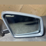 Bild in die Galerieansicht laden, 10-12 Mercedes-Benz W204 C-Class Right Side Mirror OEM Foldable w/ Signal Light