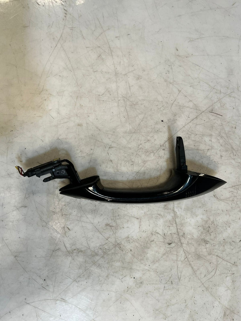 2013-2014 BMW 750i F01 F02 F03 F04 F10 Rear Left Exterior Door Handle 7305311