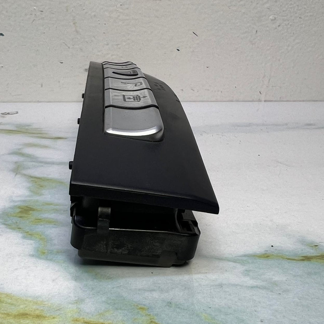 Mercedes Switch Block Upper Control Panel A2129054001 W212 E-Class