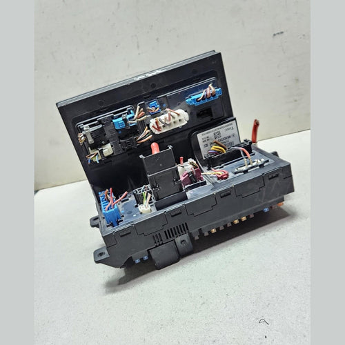 2006-2011 Mercedes-Benz E350 Fuse Relay Box 2115457401 OEM