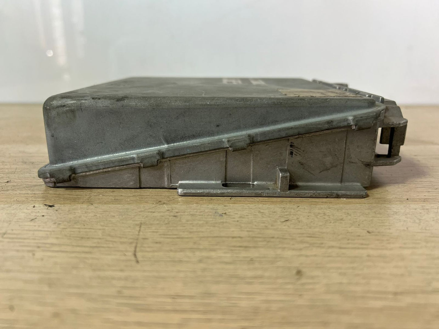 2246616 0281001373 Engine control unit/module ECU Fits for BMW 7 E38 