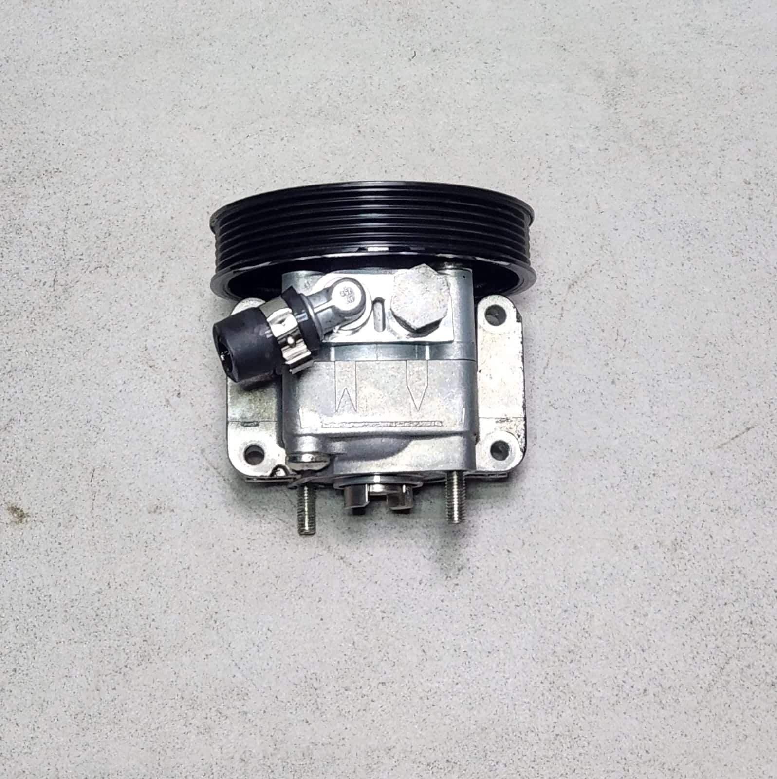 BMW Power Steering Pump 6758595 3 Series E46 with N40 N42 N46