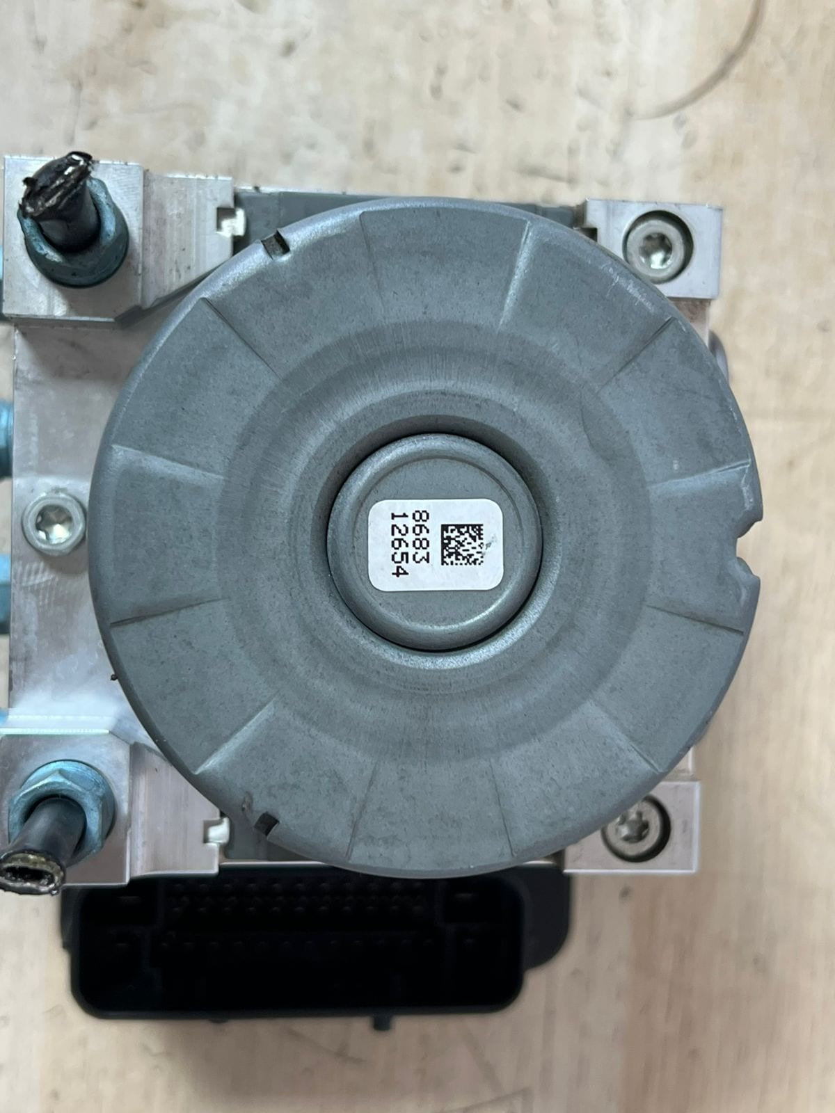 2015-2019 BMW 328i M4 F30 ABS Anti-Lock Brake Pump Module 6871110 OEM