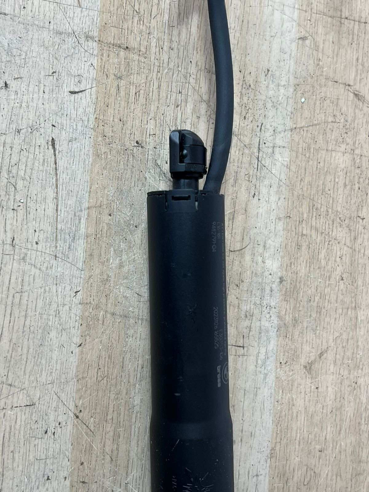 2018-2023 BMW 530e xDrive Tailgate Gas Strut 9482791 5 Series G31 Right SIDE
