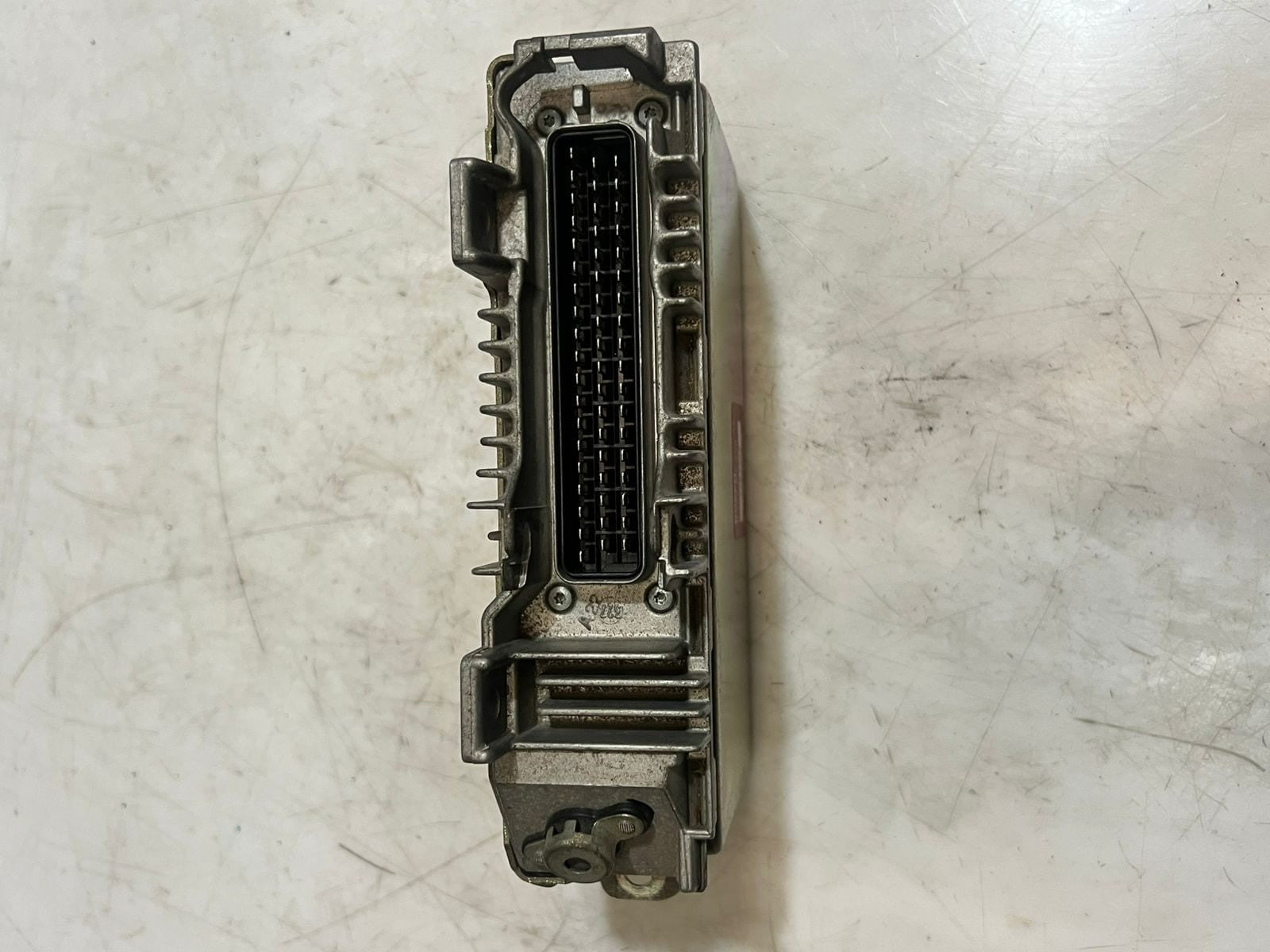 1993-1994 BMW 740i E32 E34 ABS BRAKE Control Module 0265106058