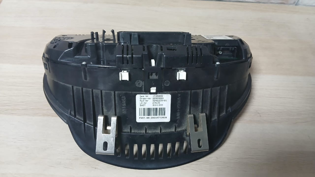 OEM BMWF10 F11 F18 F25 X3 MANUAL INSTRUMENT CLUSTER SPEEDOMETER 9249339