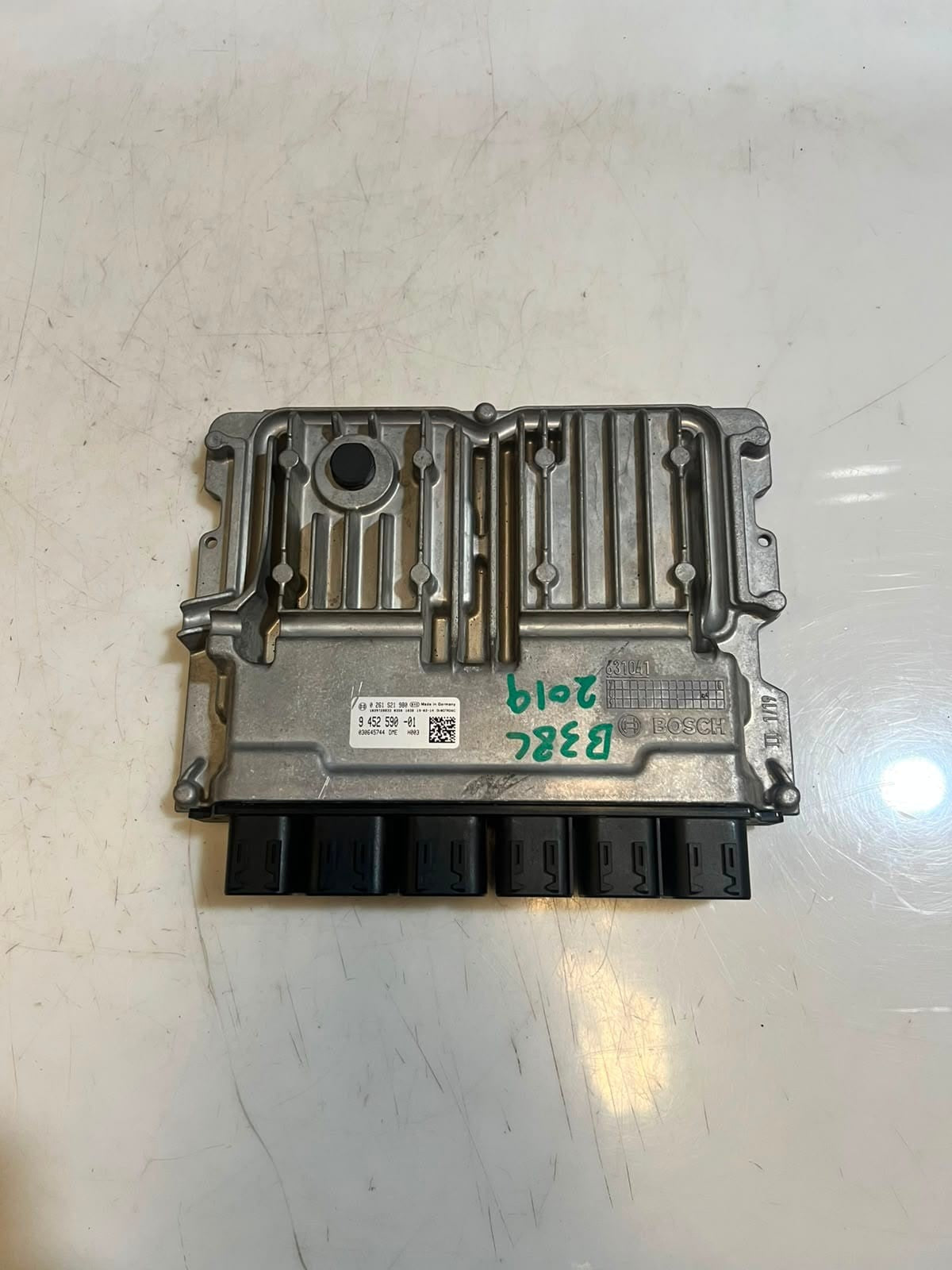 2015-2020 BMW X1 F48 F46 B38 Engine Control Unit ECU ONLY DME 9452590 OEM