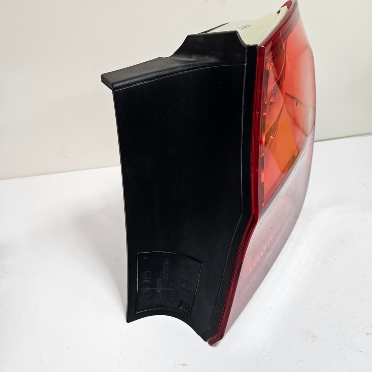 OEM BMW 3 Series E90 E91 Rear Right Taillight LED 4871732