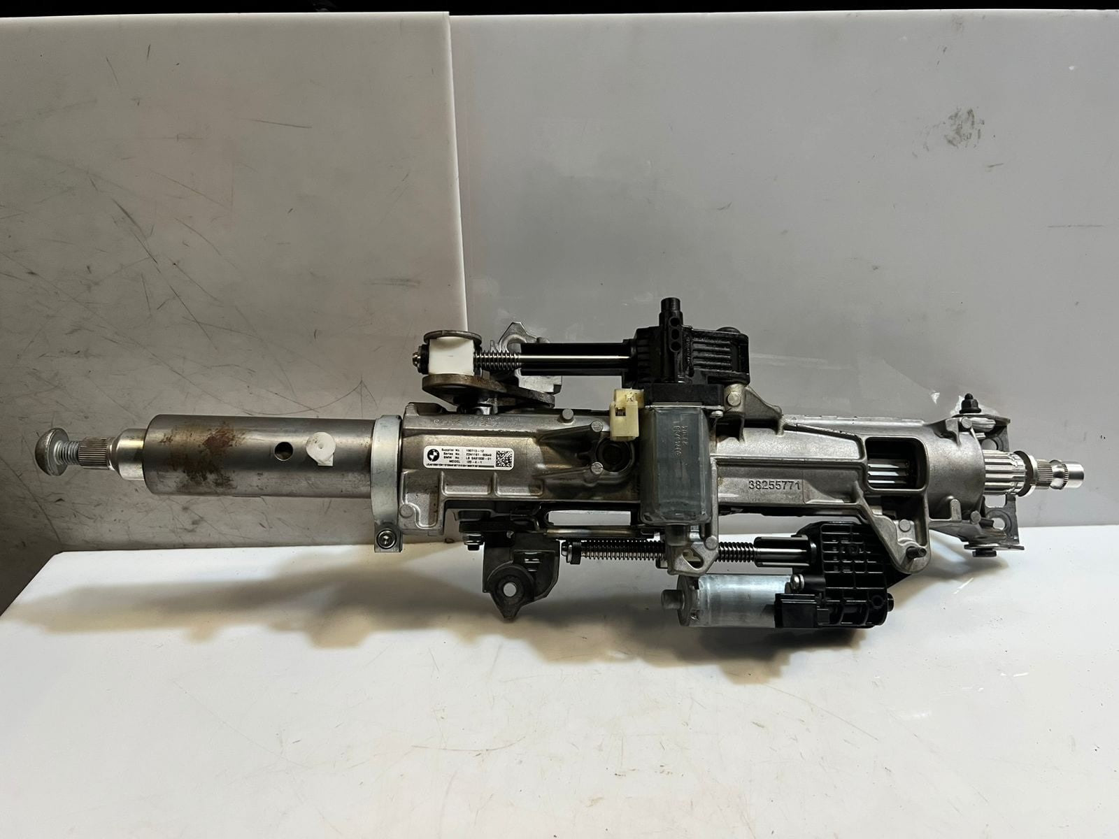 2024 BMW iX I20 and I7 G70 Electric Steering Column Adjustment 5A81930 OEM