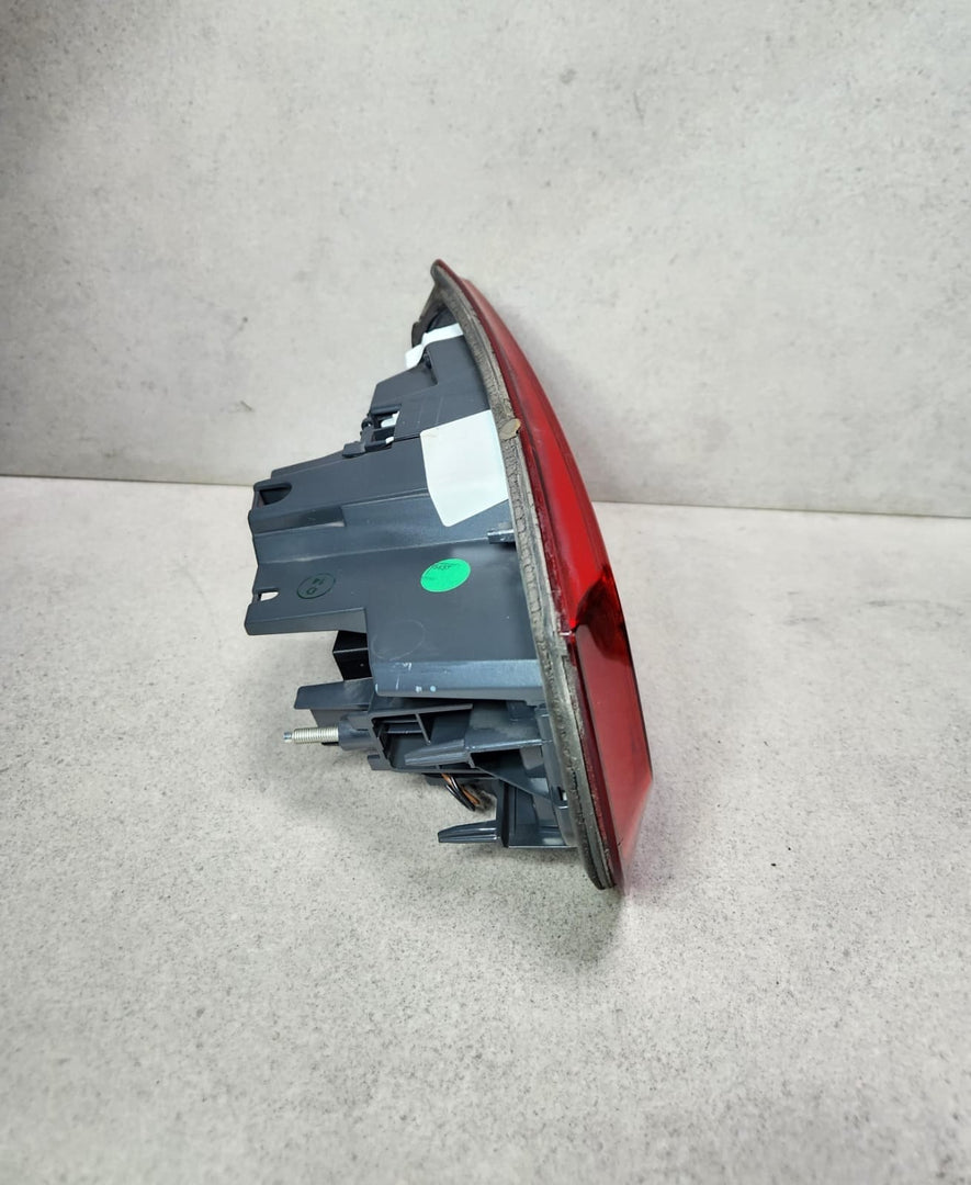 BMW Rear Tail Light Right H8736912006 3 Series F30 F31 F35