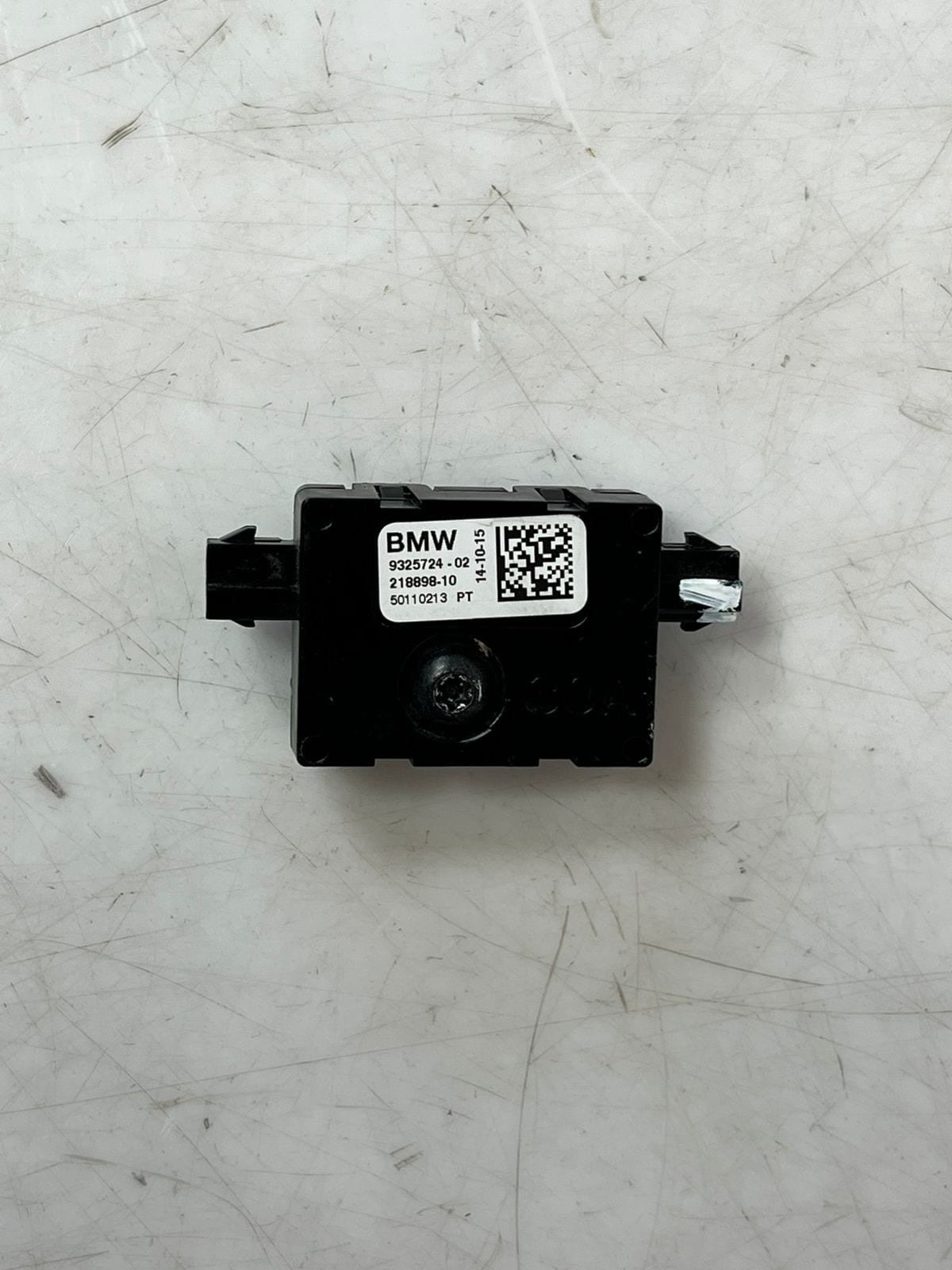 2016-2023 BMW M5 F90, G12, G30, and 530i Antenna Amplifier 9325724 OEM