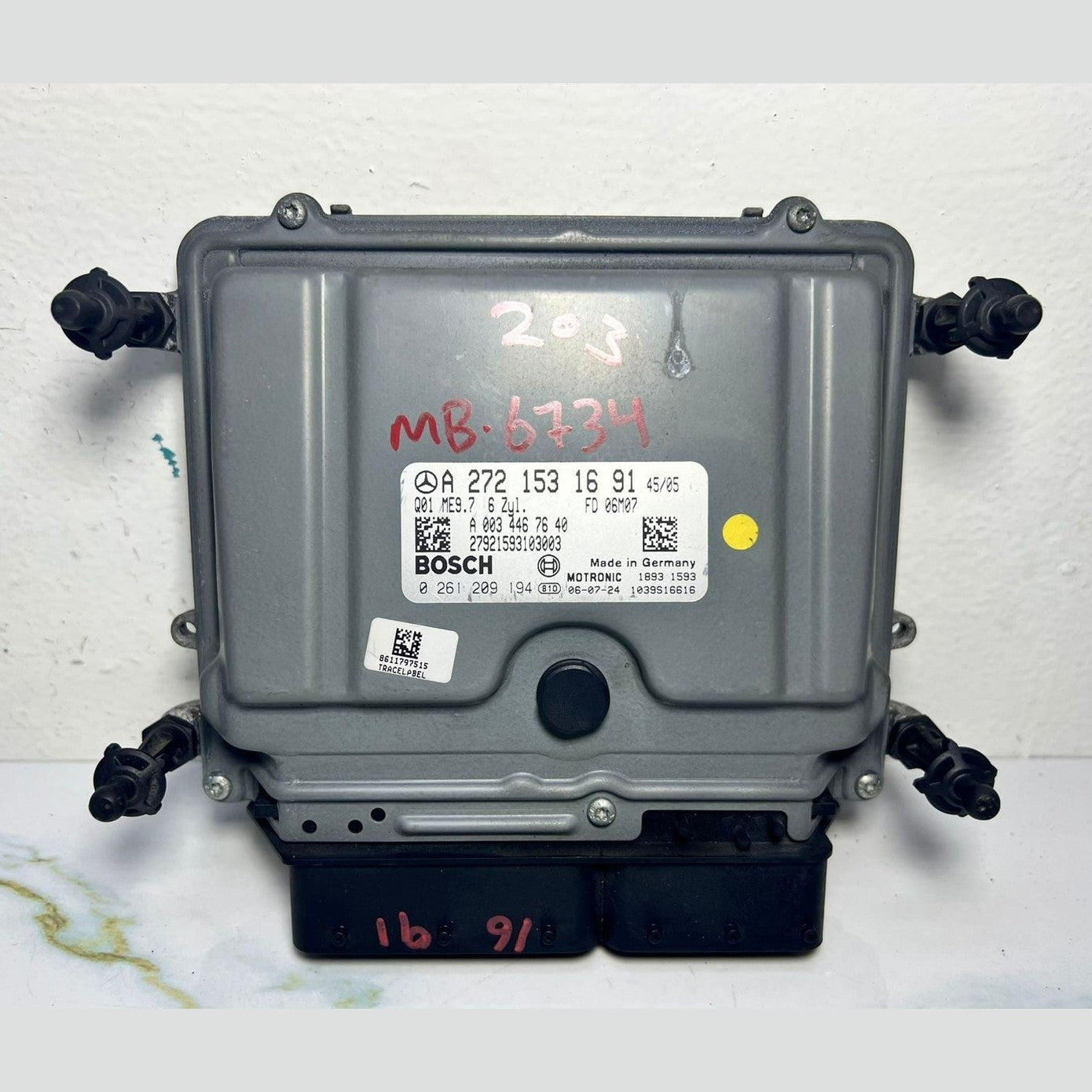 2006-2007 Mercedes-Benz C230 Engine Control Module A2721531691 W203 C-Class
