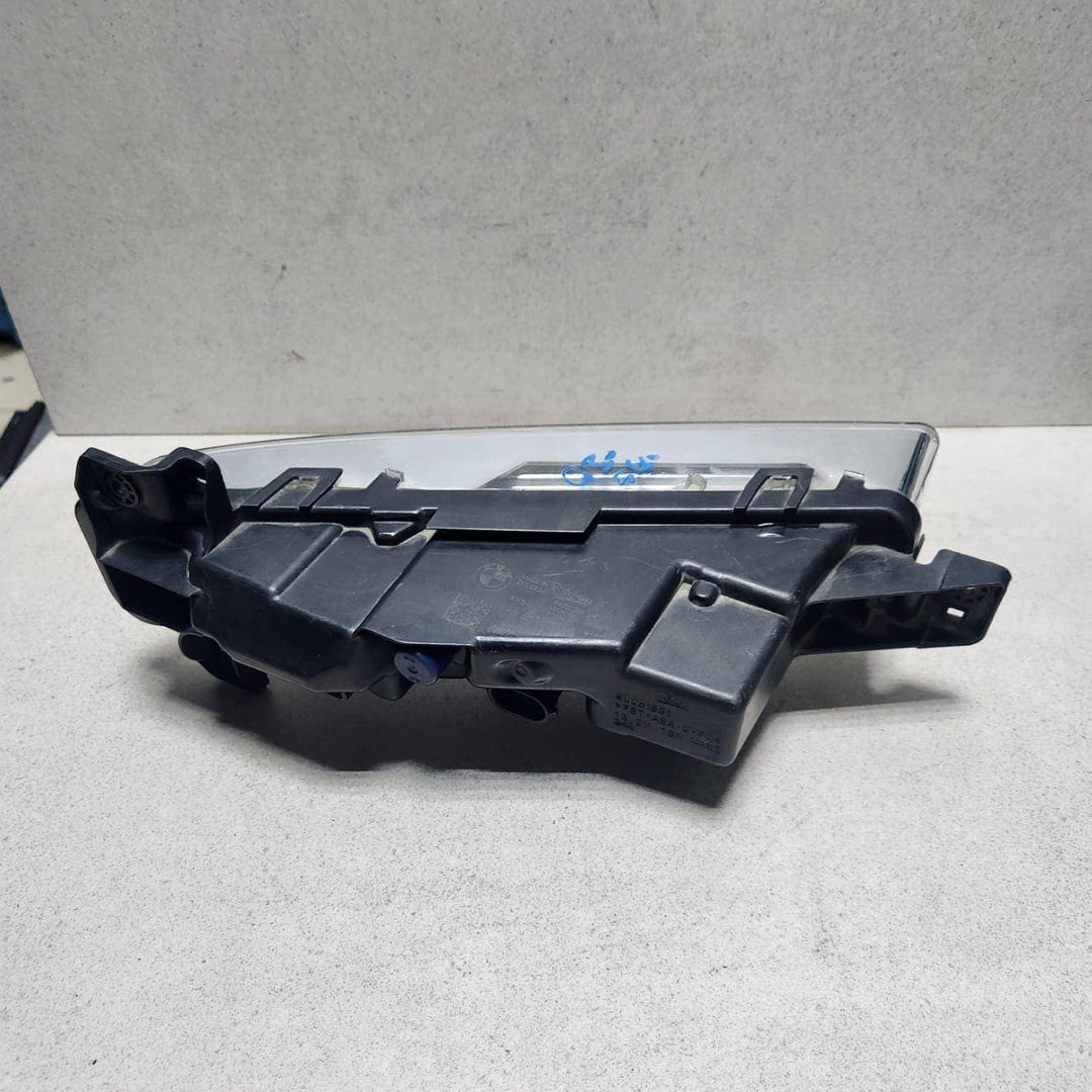 2017-2020 BMW 530i Front Fog Light 7349131 530i 540i G30 G31