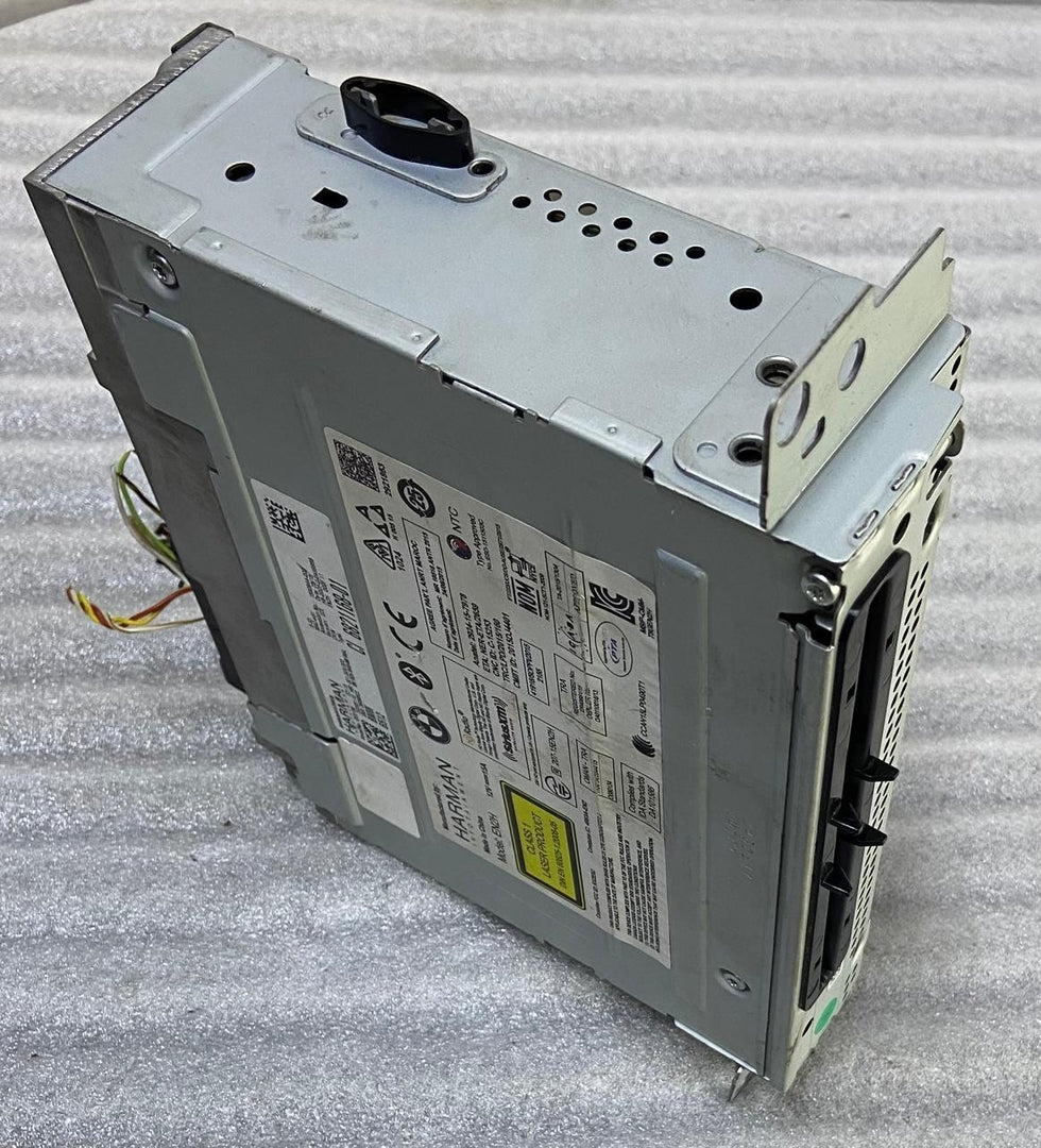 OEM BMW X5 X6 F15 Satellite Stereo, CD, Navigation Head unit BASIC 6821168