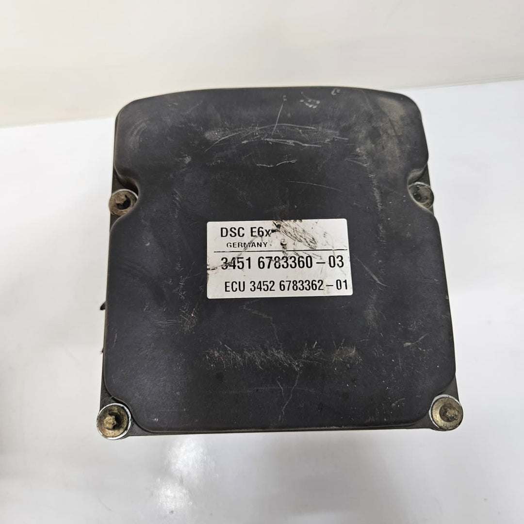 2008-2010 BMW 5 Series E60 535i 520d ABS Pump Control Module 6783360