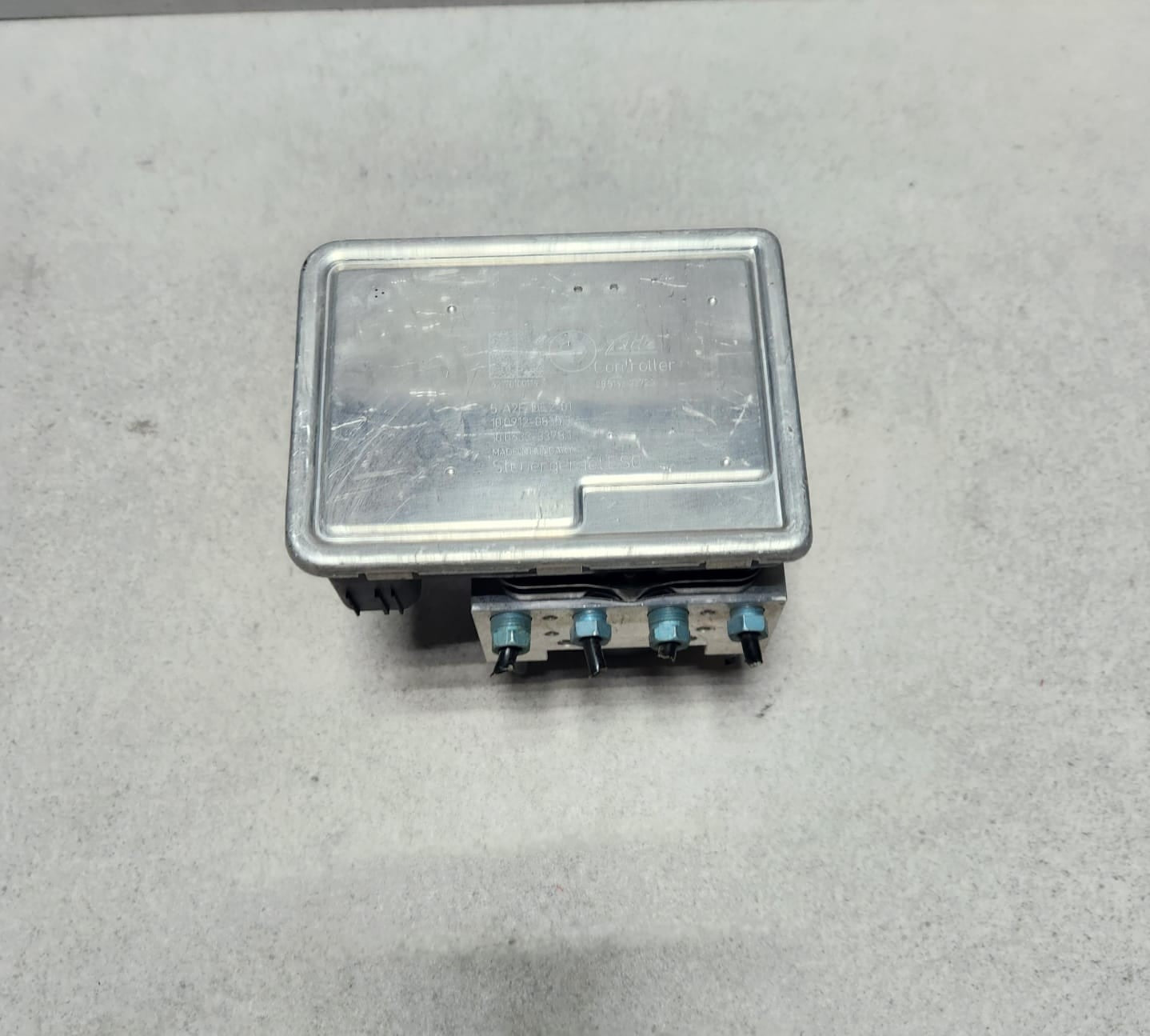 2020-2025 BMW M135i Abs Pump Control Module 5A2EDE2 1 Series F40 and F44  228i