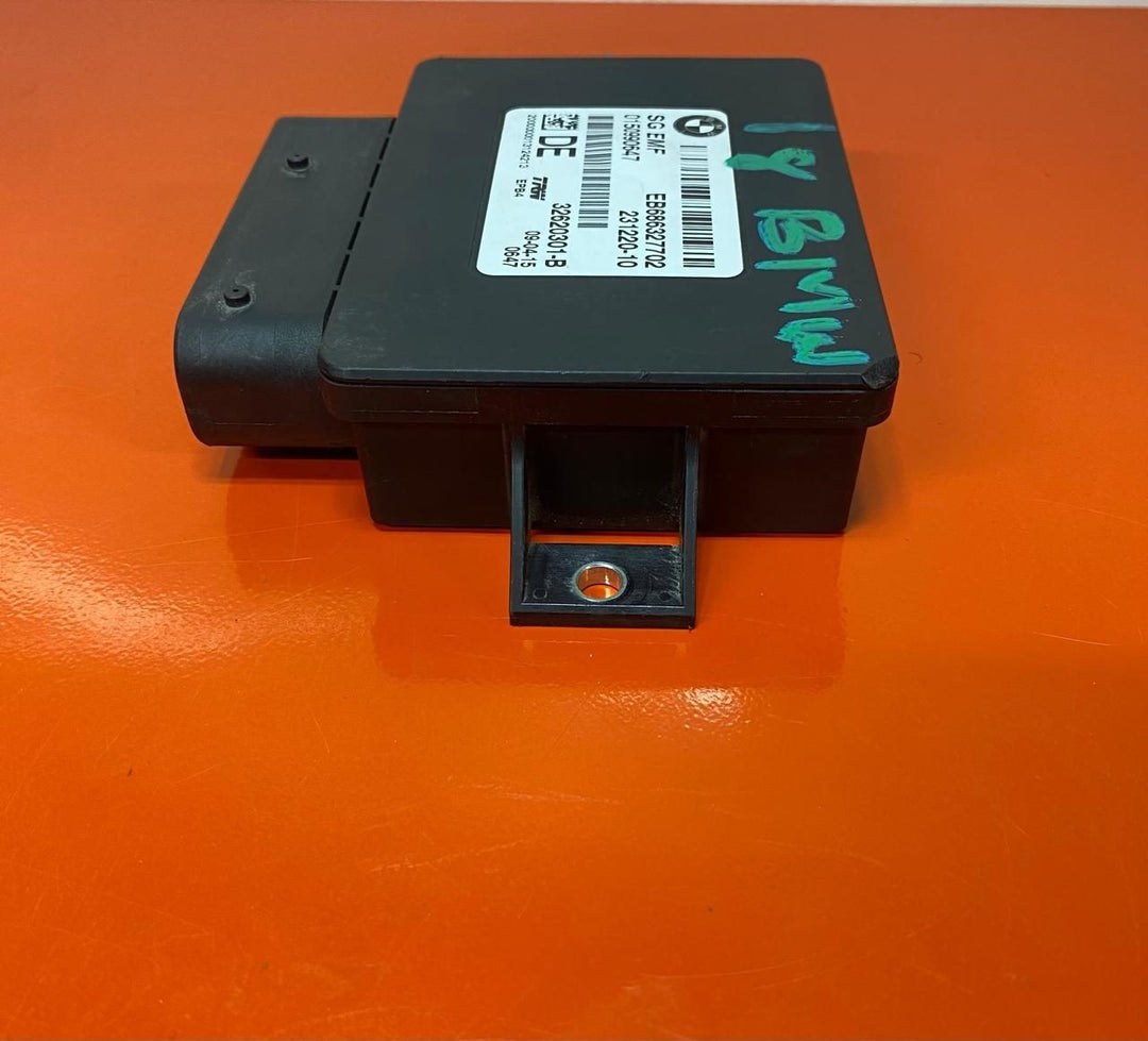 2010-2016 BMW X4 F26 535i Parking Brake Control Module 6863277
