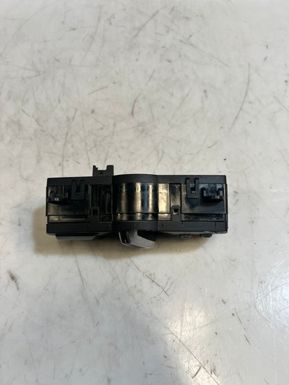 BMW 5 Series F10 F11 Headlight Switch Control Unit 9192746 OEM