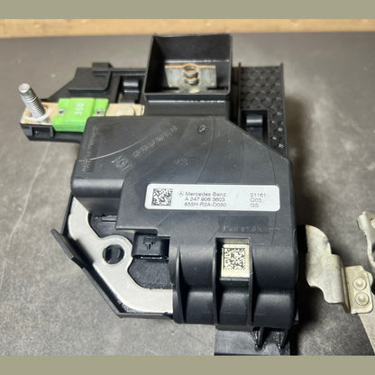 18-22 Mercedes-Benz W247 W118 CLA Battery Fuse Box Current Limiter A247 9063603