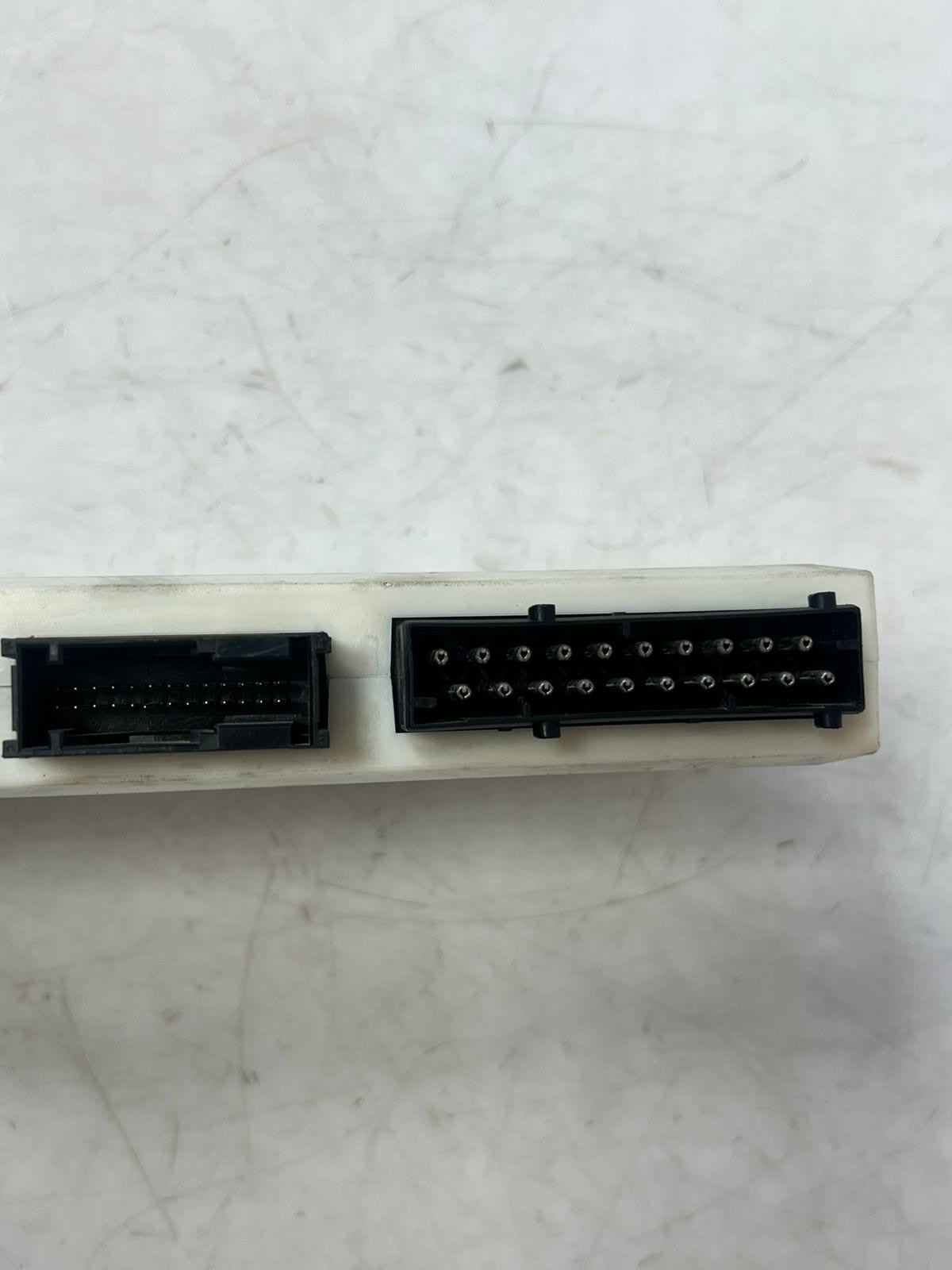 2000-2005 BMW X5 E53 GM3 12V Body Control Module 6920822 OEM