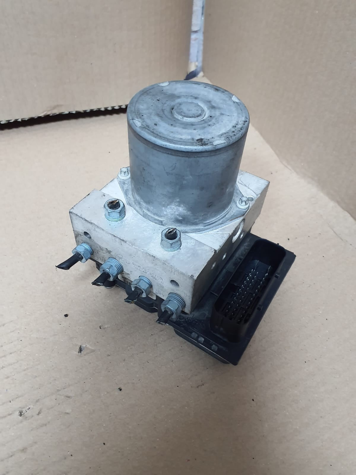 2013-2015 BMW X1 E84 ABS Hydraulic BRAKE Pump Module 6860215 OEM