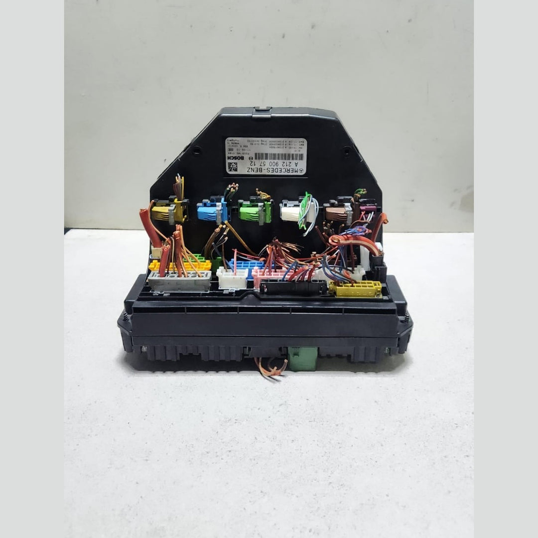 Mercedes-Benz C220 CDI Front Fuse Box Sam Control ModuleA2129005712 W204 C Class