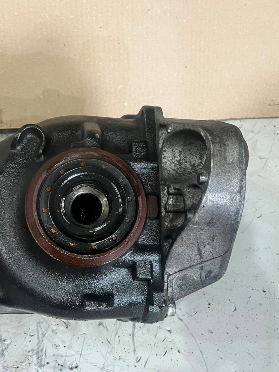 2011-2018 BMW 3 Series F30 F31 F35 RATIO 2.81 Rear Differential 7605589 OEM