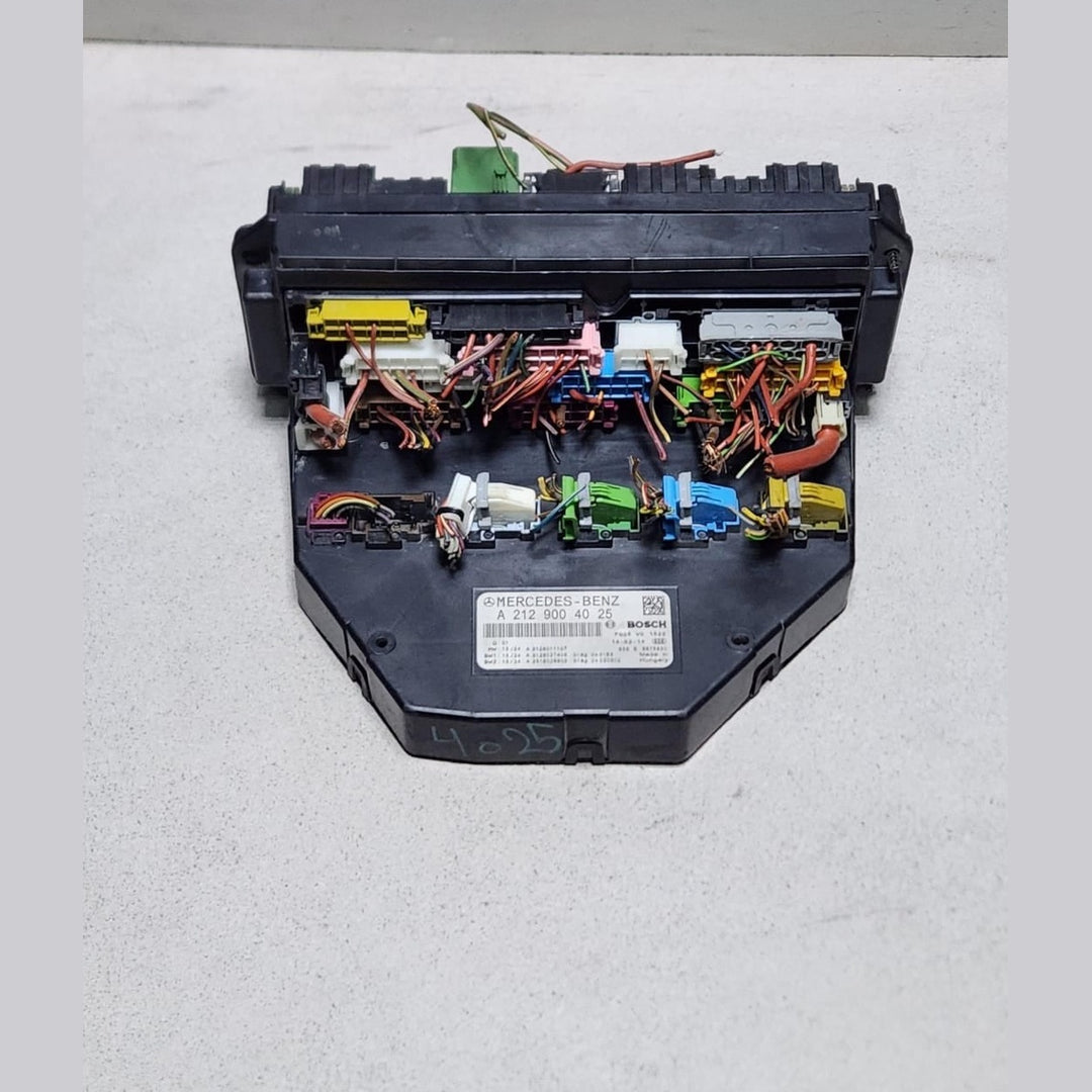 Mercedes-Benz E-250 Fuse Box Sam Control Unit A2129004025 E-Class W212
