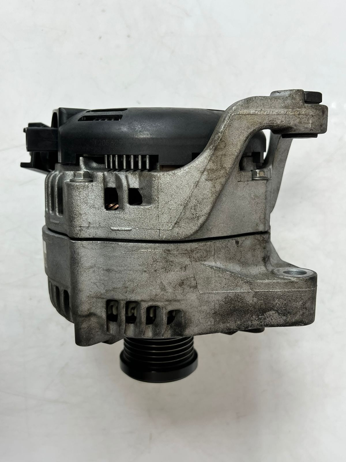2012-2016 BMW 328i 320i, X1, X3, X5 528i N20 Alternator 7605061 OEM