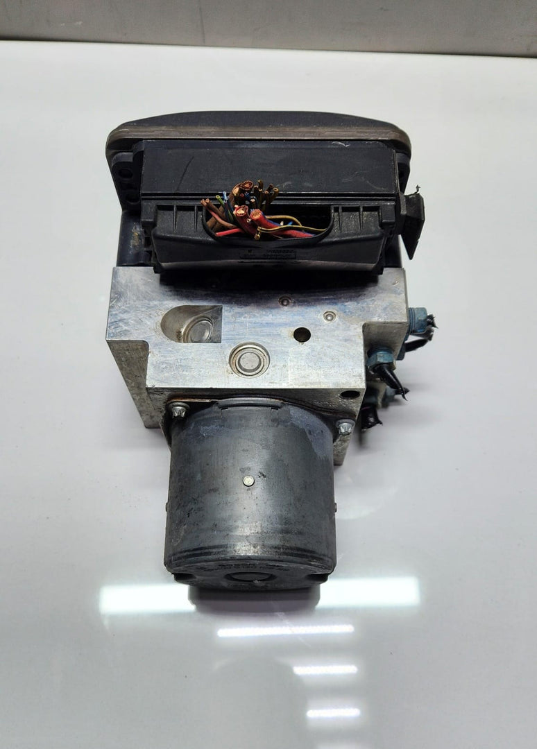 2007-2014 BMW X5 E70 ABS DSC Hydraulic Pump Control Module 6854702