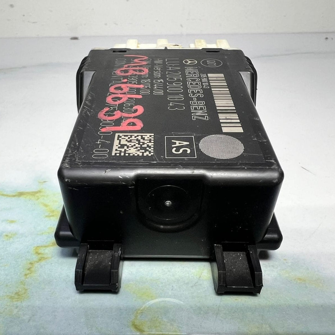 Mercedes Control Unit A2059001043 C-Class W205 C300
