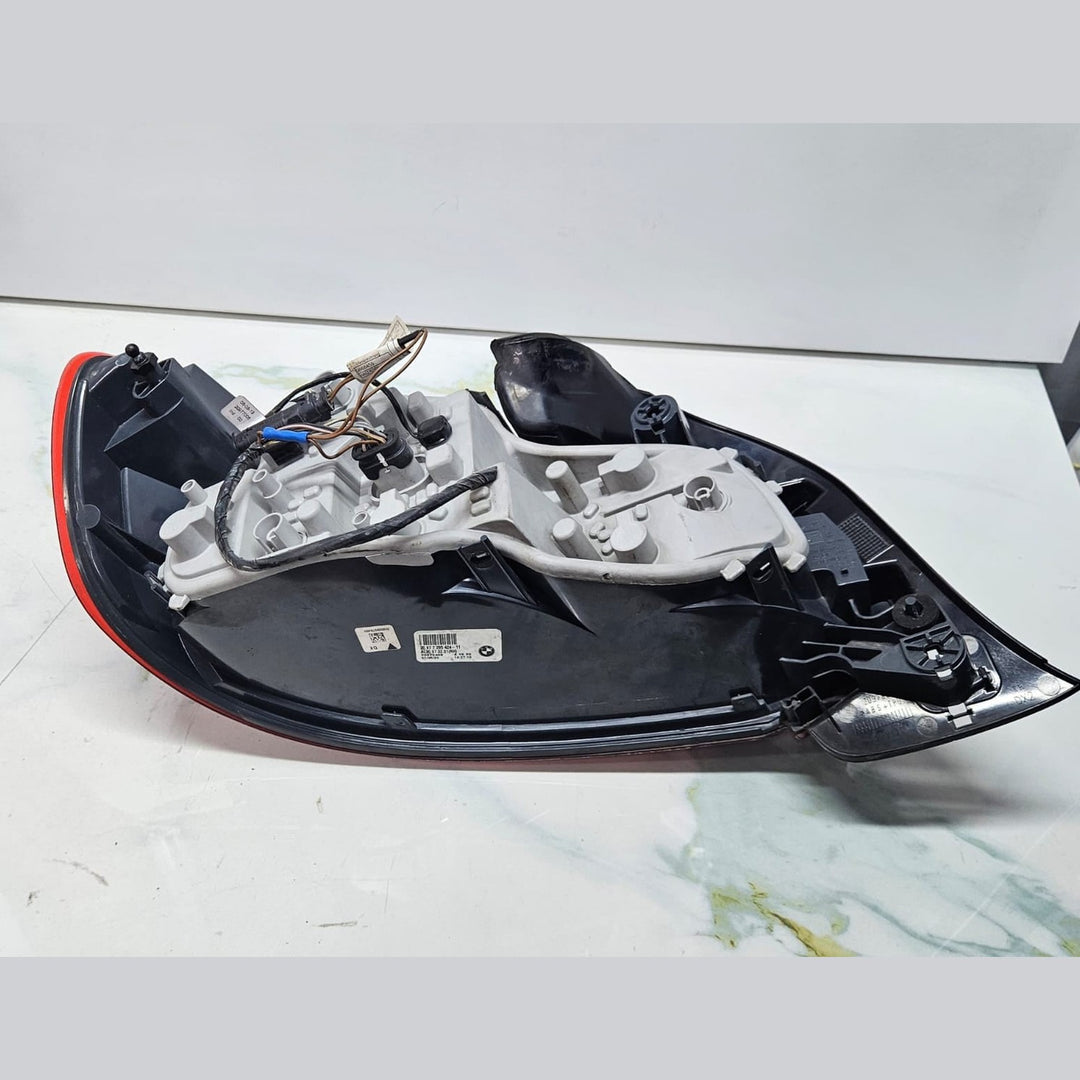 BMW 2 Series F22, F23, F87 Rear Right Side Light Tail Light Assembly 7295424 OEM