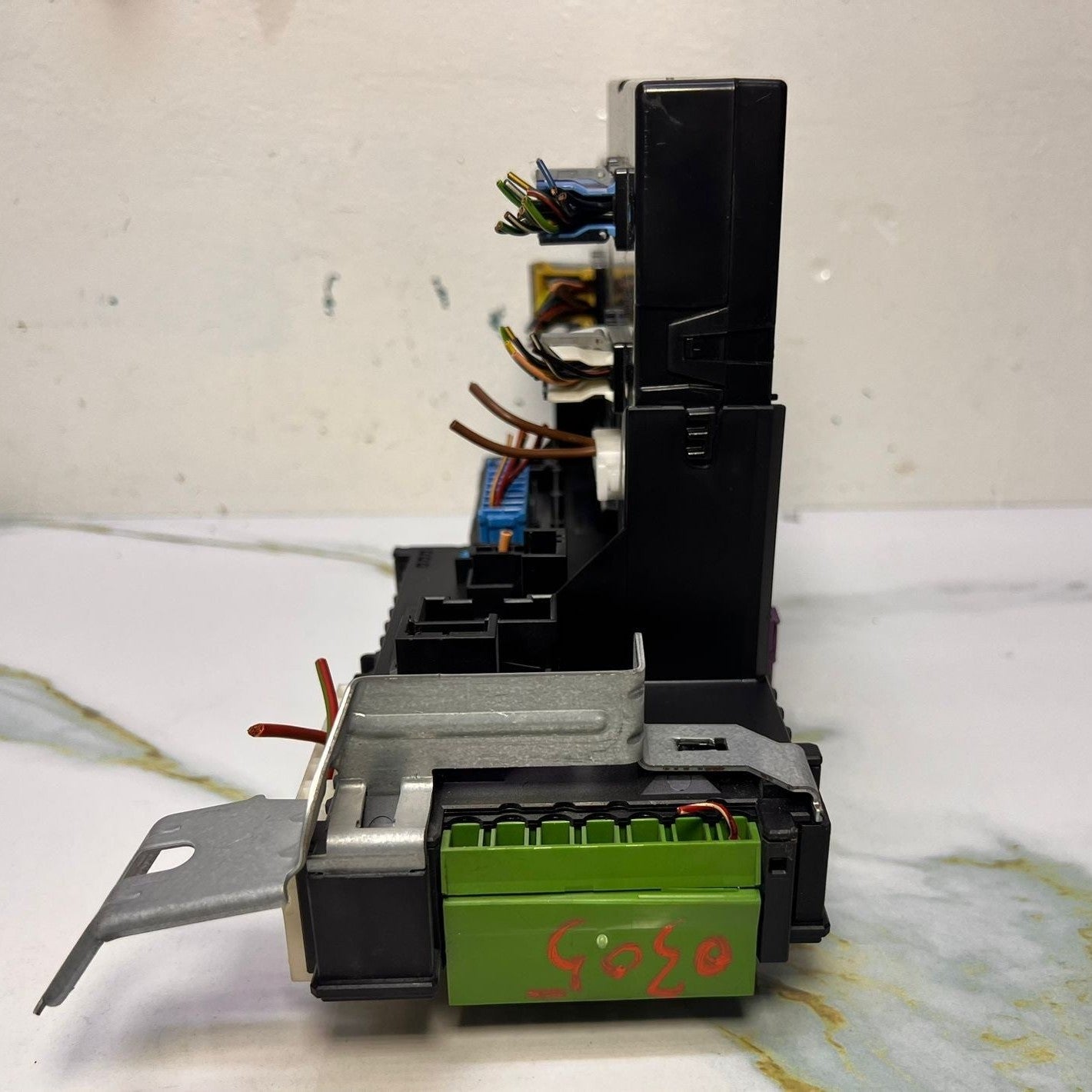 2010-2014 Mercedes-Benz C250 Rear Sam Control Unit Fuse Box 204 9060305 W204 C-C