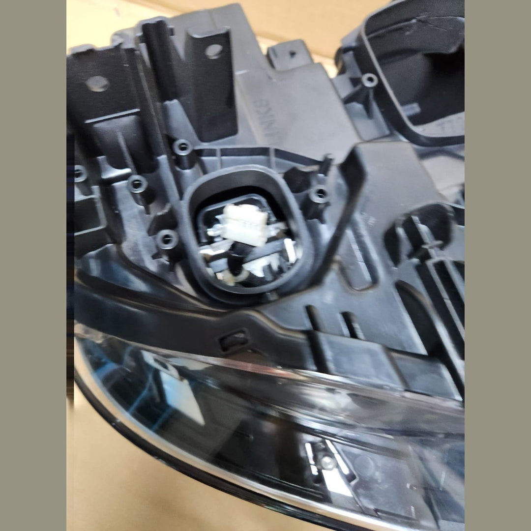 2016-2019 BMW Front LEFT SIDE ADAPTIVE Led Headlight 7483896 7 Series G11 G12