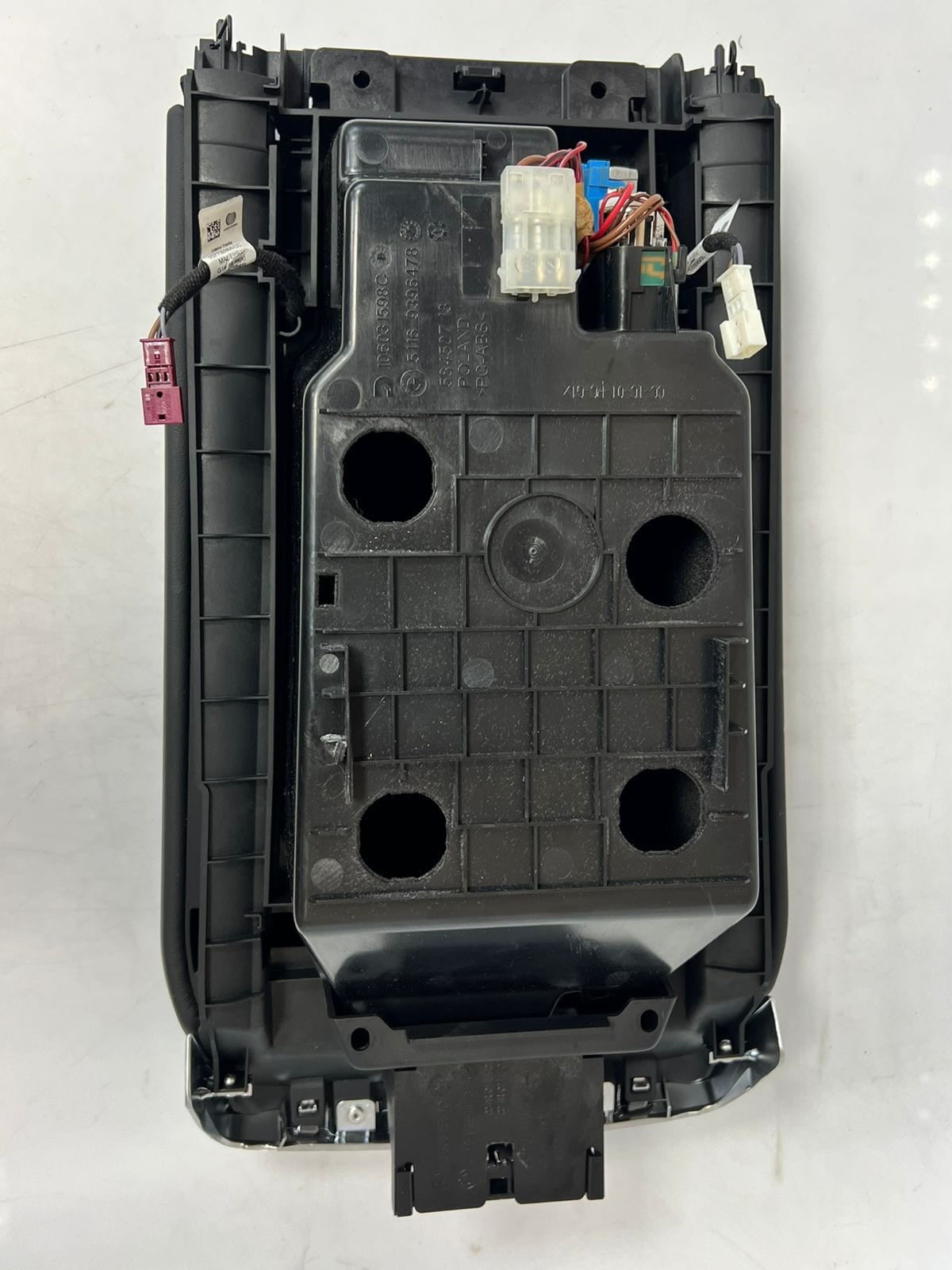 2020-24 BMW 840i G14 G15 F91 F92 Center Console Storage Compartment 9396478 OEM